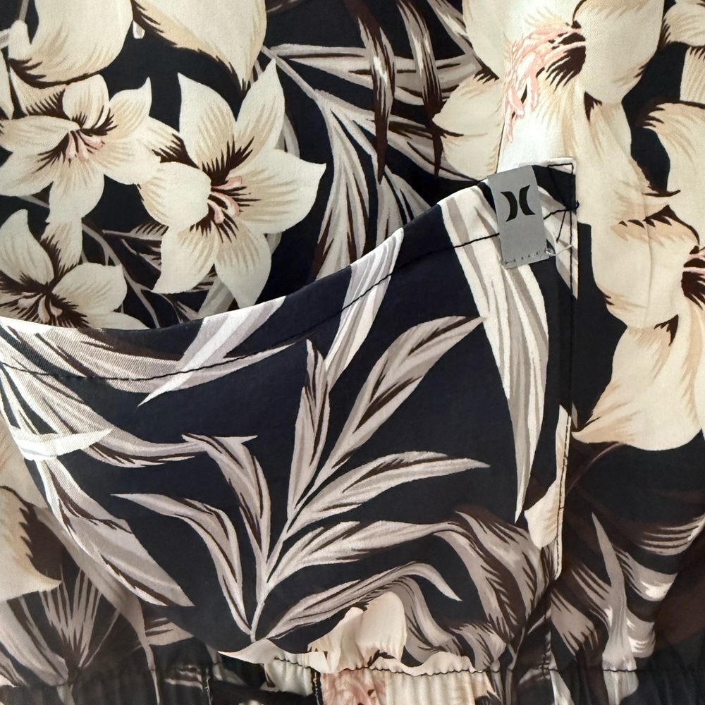 Hurley Black and White Floral Jacket - Picture 3 of 6